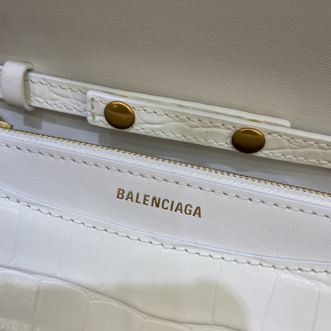 Balenciaga Small Woc Wallet With Chain Crocodile Embossed Shoulder Bag White